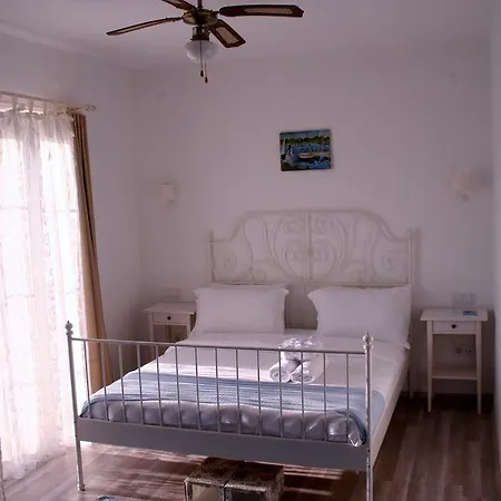 Yasemin (adults Only) Affittacamere Alaçatı